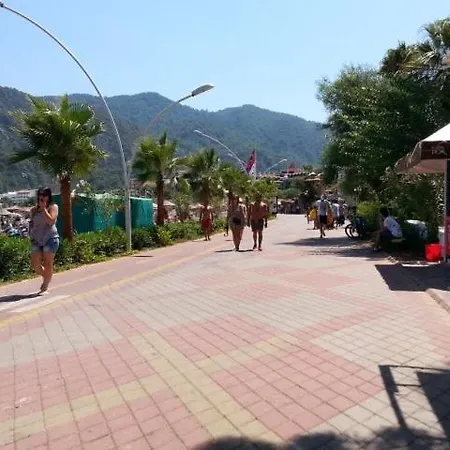 Deniz Manzarali, Plaja 100 Metre, Luks 4 Apartment Marmaris