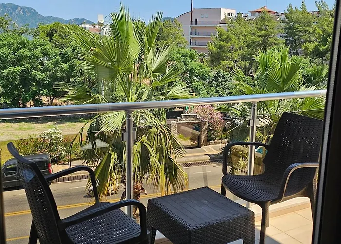 Deniz Manzarali, Plaja 100 Metre, Luks 4 Apartmán *