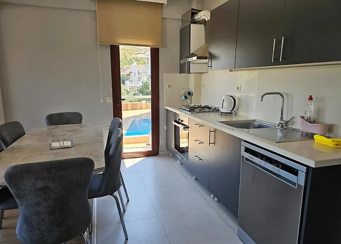 Deniz Manzarali, Plaja 100 Metre, Luks 4 Apartmán *